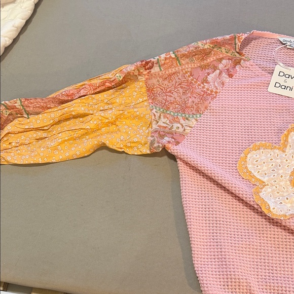 DAVI & DANI Pink and Yellow Floral Top - Picture 4 of 5